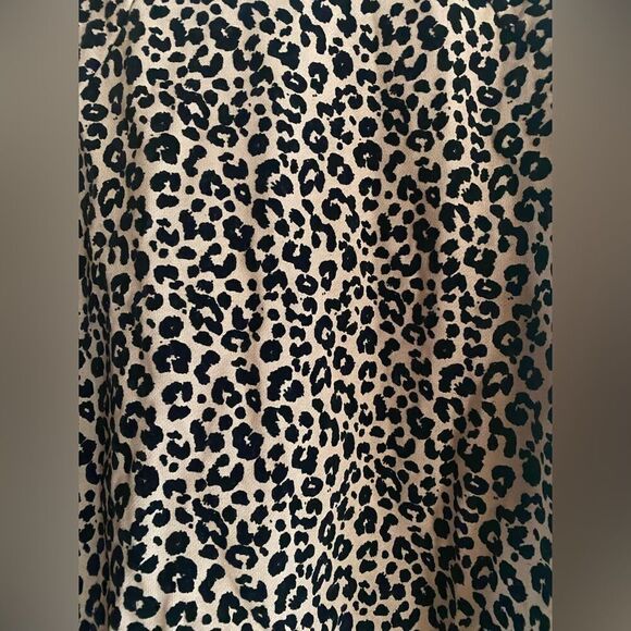 Whistles light brown sweatshirt with black spots in velvet size medium - Picture 5 of 8